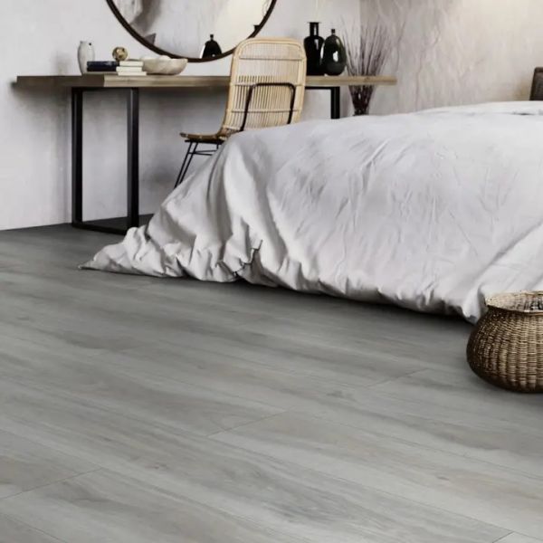 Виниловая плитка IVC Solida Traditional Oak 03935