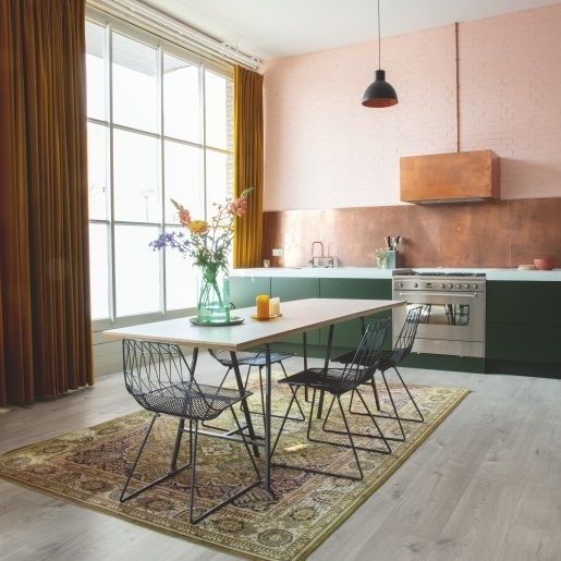 Виниловая плитка Quick-Step Bloom Дуб хлопковый холодный серый