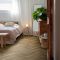 Виниловая плитка IVC Divino Parquetry Drayback Texas Oak Herringbone 82871