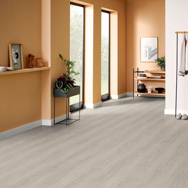 Ламинат Egger Aqua CLIC Large Plank 8/32 Дуб Виктория светло-серый