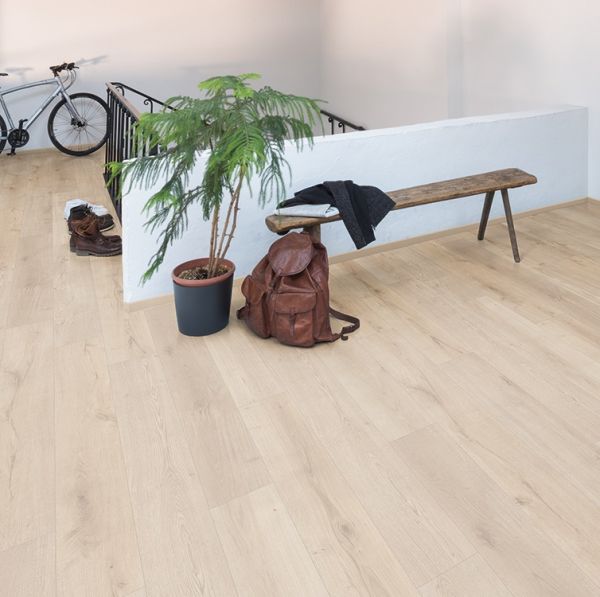 Ламинат Egger Home Classic 10/33 Дуб Лозанна светлый