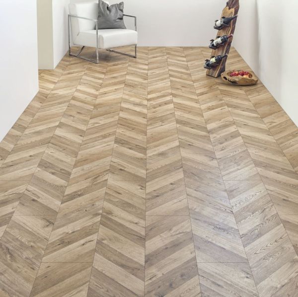 Ламинат Kaindl Natural Touch 8.0 Дуб крепость Рочеста