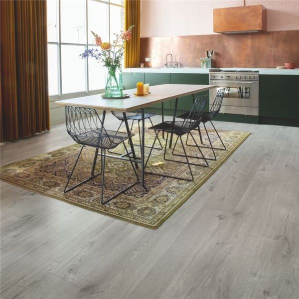 Виниловая плитка Quick-Step Alpha Vinyl Medium Planks Дуб хлопок серый холодный