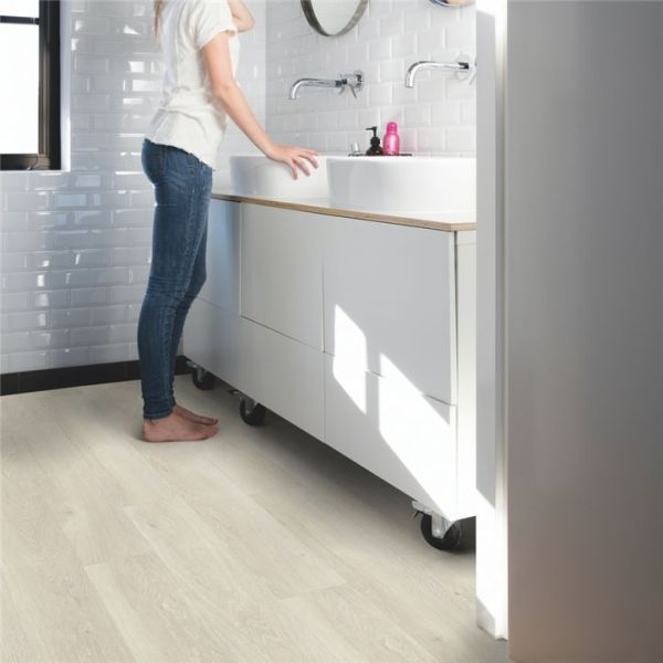 Виниловая плитка Quick-Step Alpha Vinyl Medium Planks Дуб морской бриз светлый