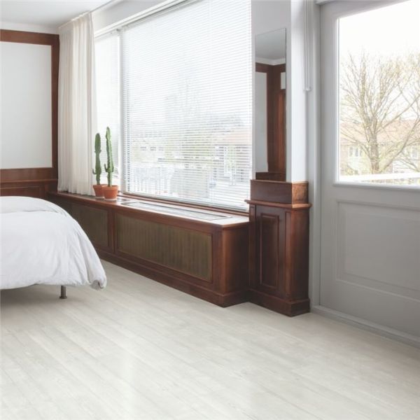 Виниловая плитка Quick-Step Alpha Vinyl Medium Planks Снежная сосна